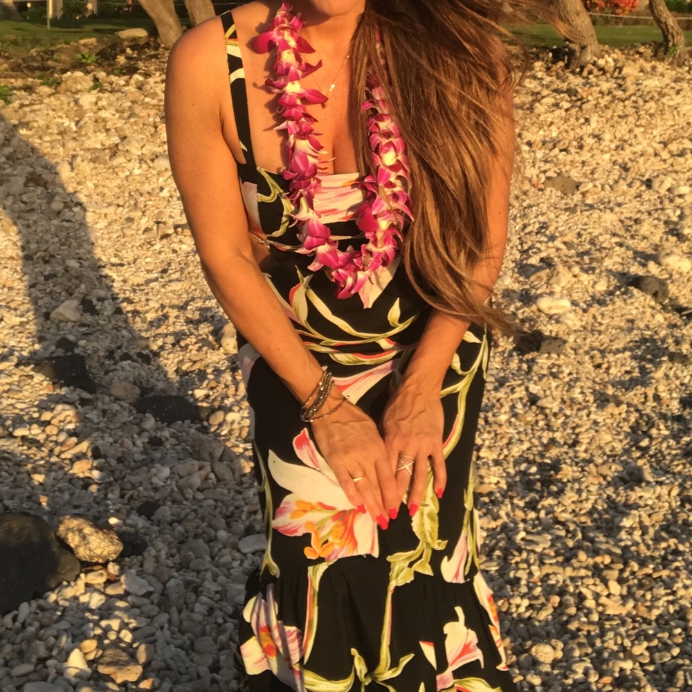 Flynn Skye Farrah Cut Out backless Maxi Dress - Black and Pink